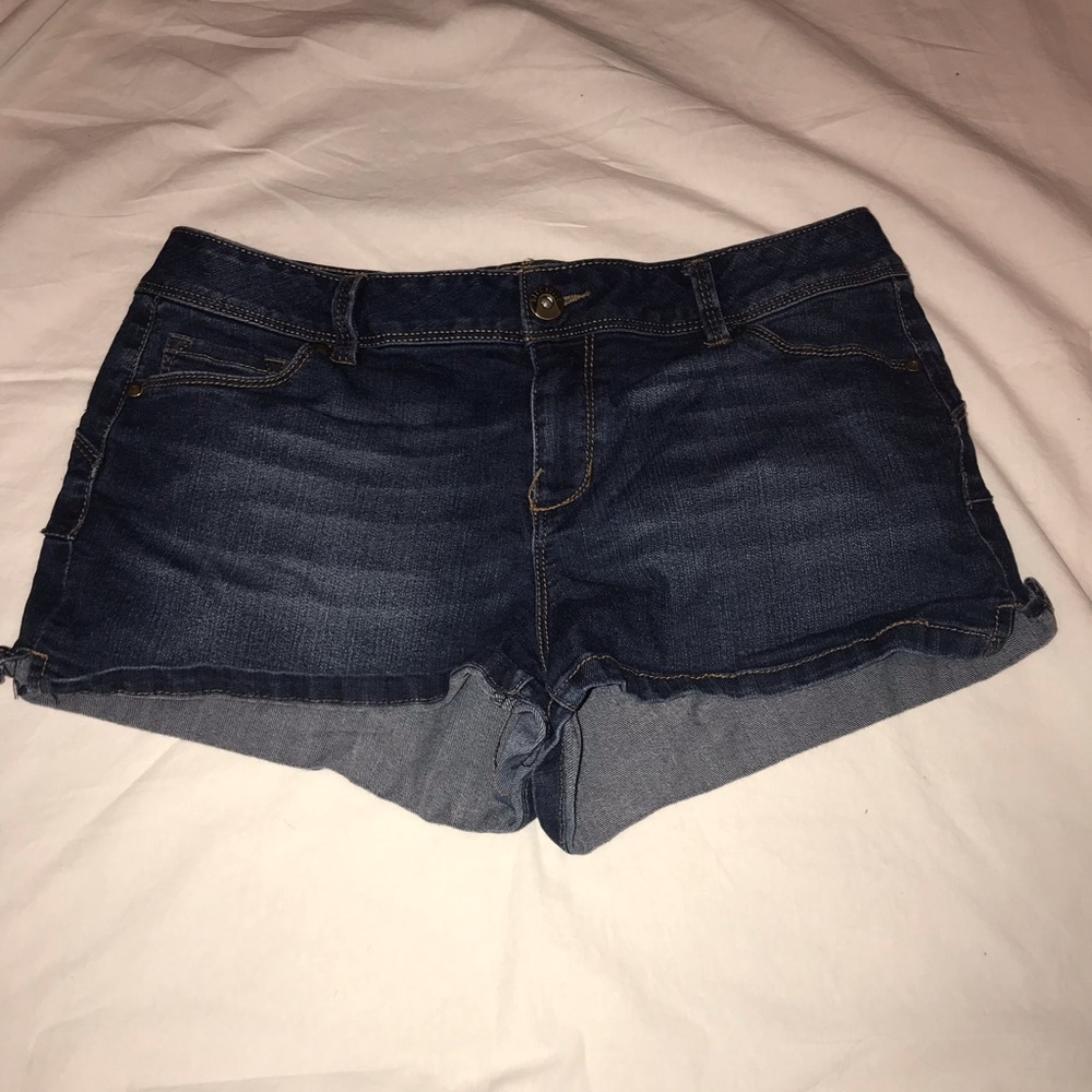 Blue Spice Jean Shorts Size 11